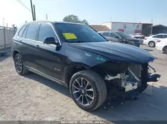 5UXKR2C56J0Z19146 2018 BMW X5