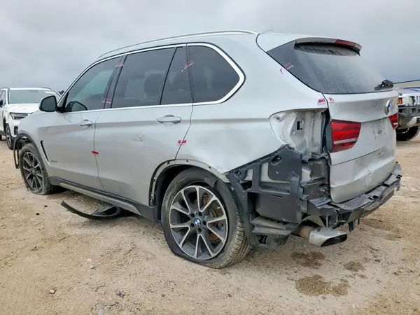 5UXKR2C56J0Z20409 2018 BMW X5 - Image 2