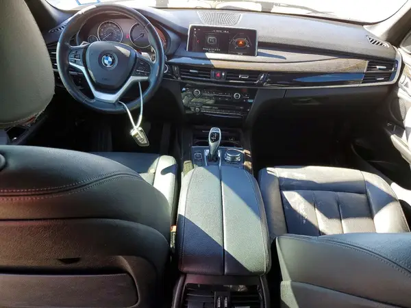 5UXKR2C56J0Z20524 2018 BMW X5 - Image 8