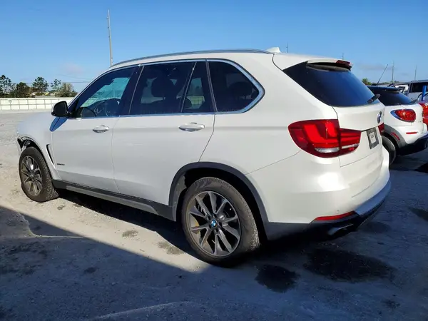 5UXKR2C56J0Z20975 2018 BMW X5 - Image 2