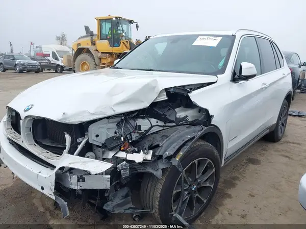 5UXKR2C56J0Z21740 2018 BMW X5 - Image 2