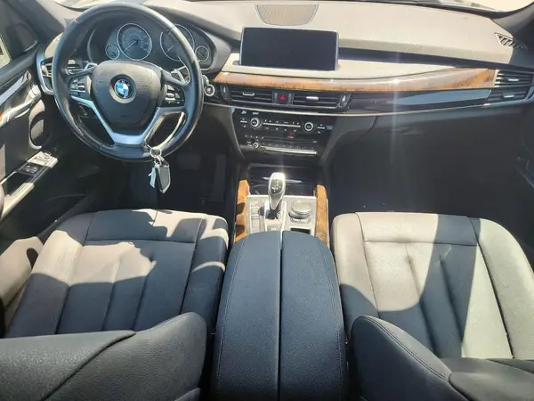 5UXKR2C56J0Z22046 2018 BMW X5 - Image 8
