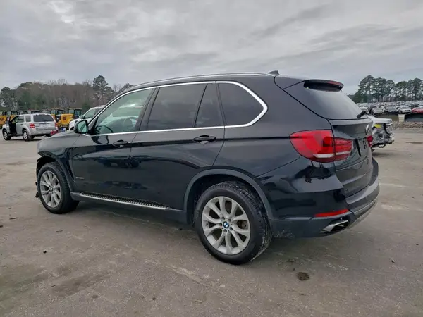 5UXKR2C56J0Z22175 2018 BMW X5 - Image 2