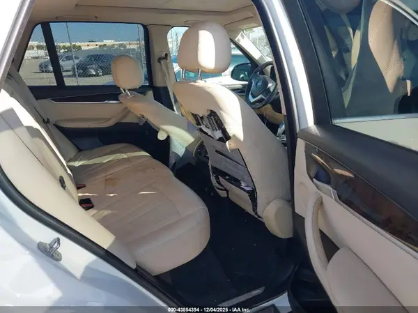5UXKR2C57G0H41775 2016 BMW X5 - Image 8