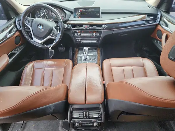 5UXKR2C57G0U16931 2016 BMW X5 - Image 8
