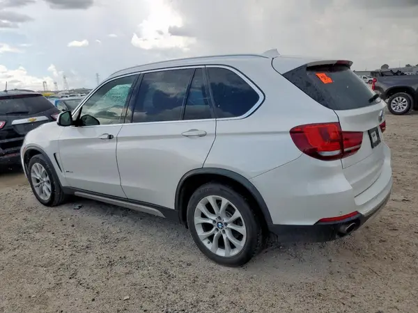 5UXKR2C57H0U19572 2017 BMW X5 - Image 2