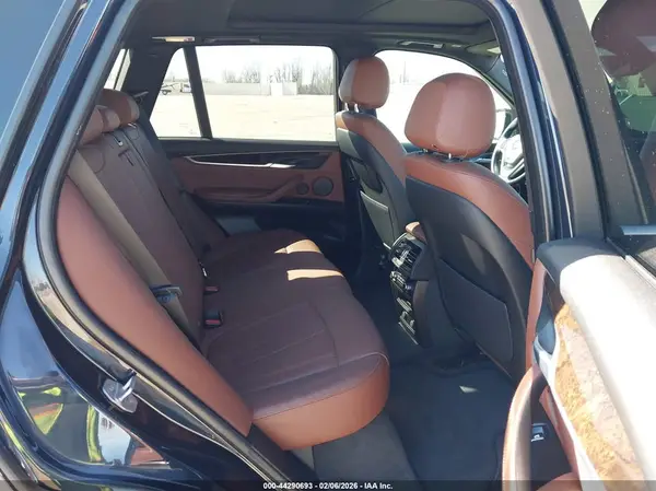 5UXKR2C57H0U19703 2017 BMW X5 - Image 8
