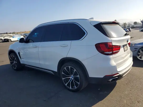 5UXKR2C57J0X08313 2018 BMW X5 - Image 2