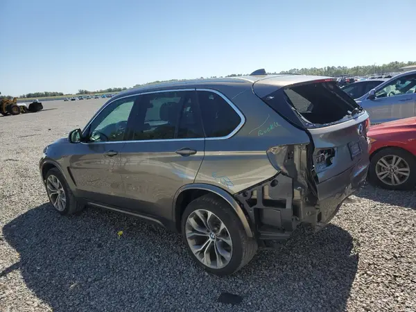 5UXKR2C57J0X08747 2018 BMW X5 - Image 2