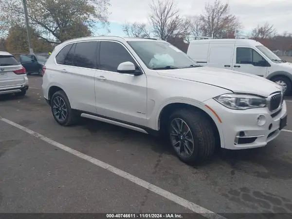 5UXKR2C57J0X08778 2018 BMW X5 - Image 1