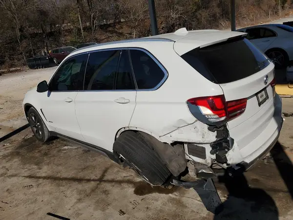 5UXKR2C57J0X09400 2018 BMW X5 - Image 2
