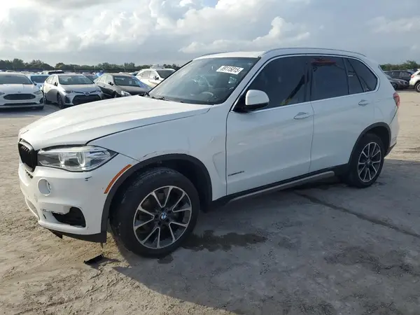 5UXKR2C57J0X09705 2018 BMW X5 - Image 1