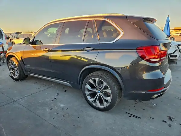 5UXKR2C57J0X09851 2018 BMW X5 - Image 2