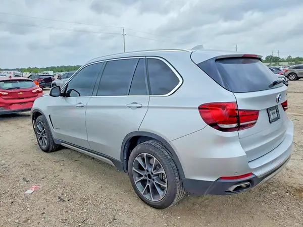 5UXKR2C57J0Z14344 2018 BMW X5 - Image 2