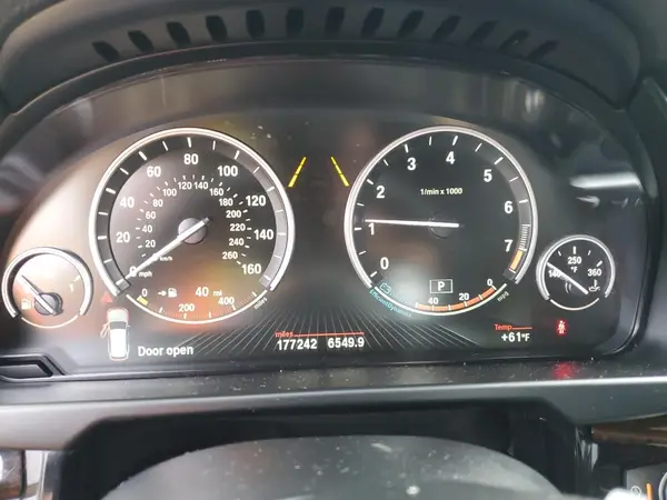 5UXKR2C57J0Z14635 2018 BMW X5 - Image 8