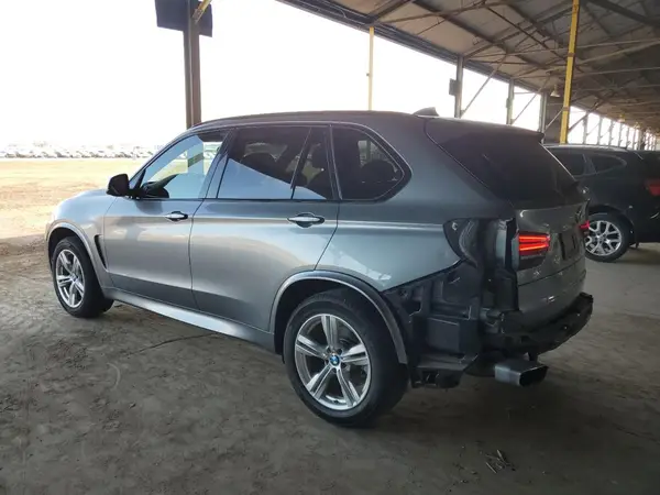 5UXKR2C57J0Z14683 2018 BMW X5 - Image 2