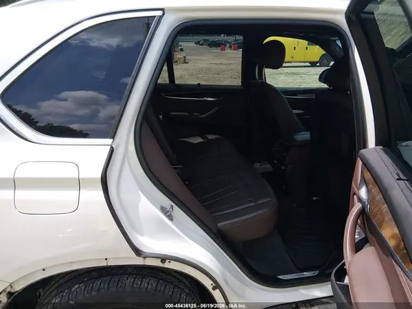 5UXKR2C57J0Z17521 2018 BMW X5 - Image 8