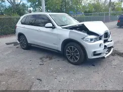 5UXKR2C57J0Z17597 2018 BMW X5