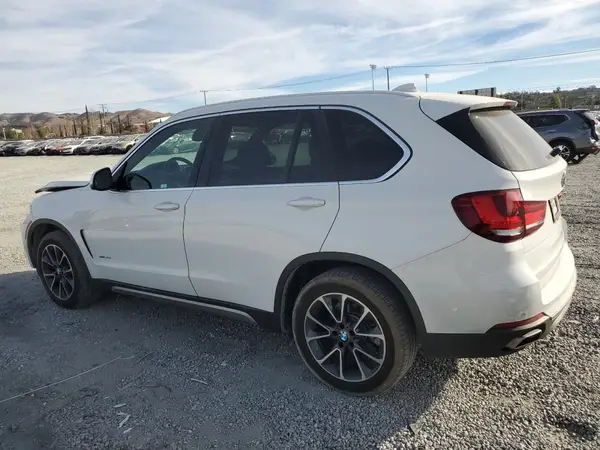 5UXKR2C57J0Z18782 2018 BMW X5 - Image 2