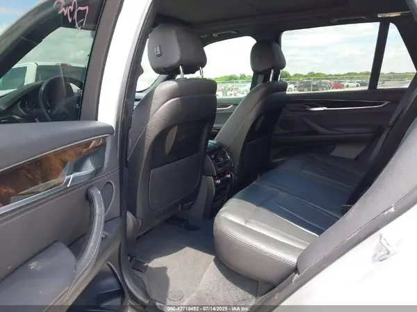 5UXKR2C57J0Z20080 2018 BMW X5 - Image 8