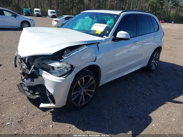 5UXKR2C58J0X09132 2018 BMW X5 - Image 2