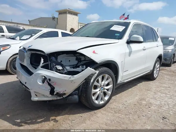 5UXKR2C58J0X09325 2018 BMW X5 - Image 2