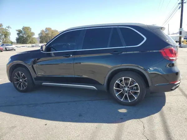 5UXKR2C58J0X10555 2018 BMW X5 - Image 2