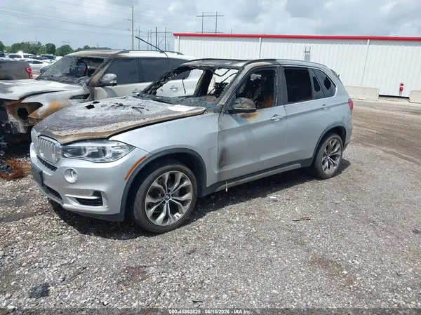 5UXKR2C58J0Z14157 2018 BMW X5 - Image 2