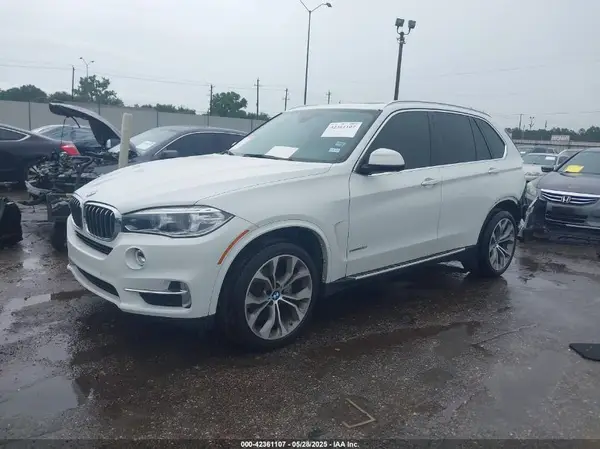 5UXKR2C58J0Z16264 2018 BMW X5 - Image 2