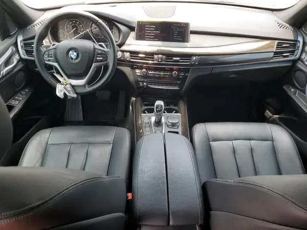 5UXKR2C58J0Z16412 2018 BMW X5 - Image 8