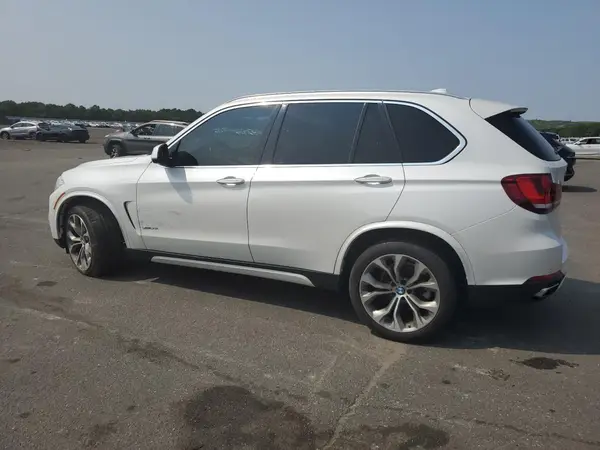 5UXKR2C58J0Z17379 2018 BMW X5 - Image 2