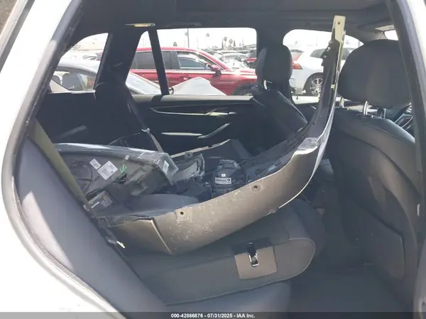 5UXKR2C58J0Z17978 2018 BMW X5 - Image 8
