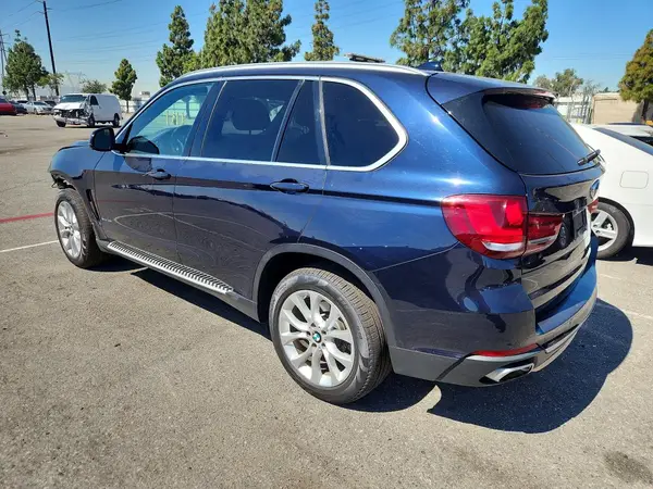 5UXKR2C58J0Z18323 2018 BMW X5 - Image 2