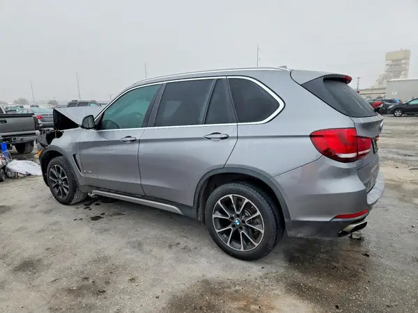5UXKR2C58J0Z19469 2018 BMW X5 - Image 2