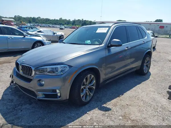 5UXKR2C59G0H42605 2016 BMW X5 - Image 2