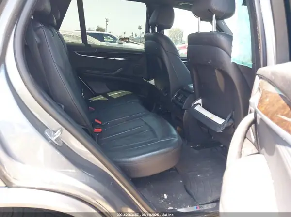 5UXKR2C59G0R73372 2016 BMW X5 - Image 8
