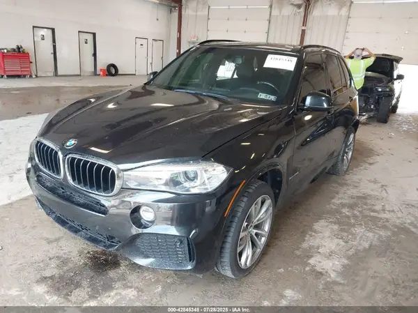 5UXKR2C59G0U16901 2016 BMW X5 - Image 2