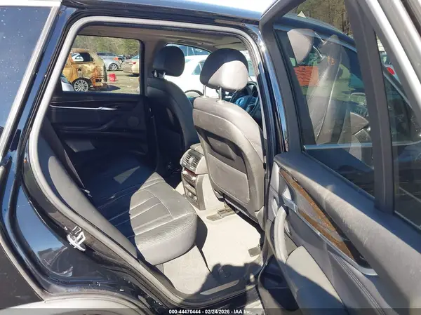 5UXKR2C59G0U17336 2016 BMW X5 - Image 8