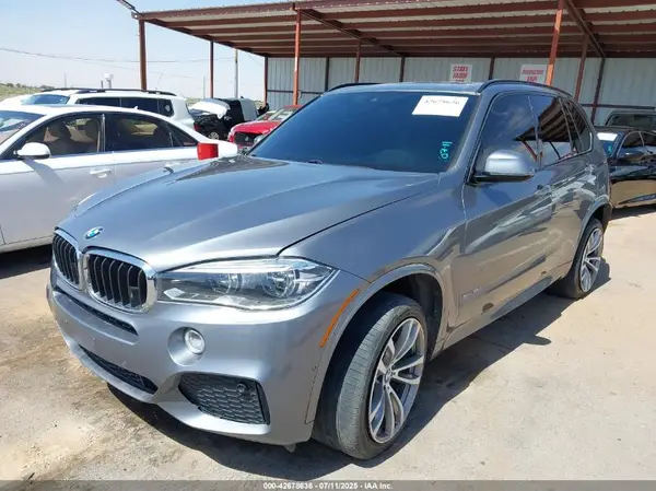 5UXKR2C59J0X10161 2018 BMW X5 - Image 2