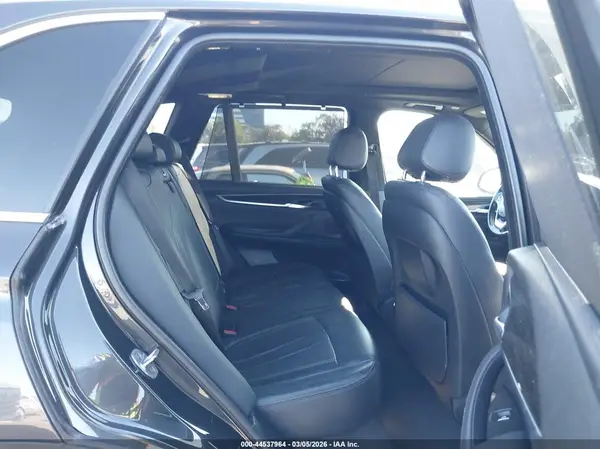 5UXKR2C59J0X10791 2018 BMW X5 - Image 8