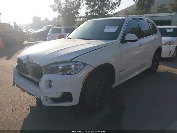 5UXKR2C59J0Z15186 2018 BMW X5 - Image 2