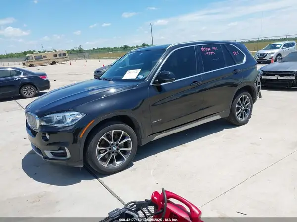 5UXKR2C59J0Z17553 2018 BMW X5 - Image 2