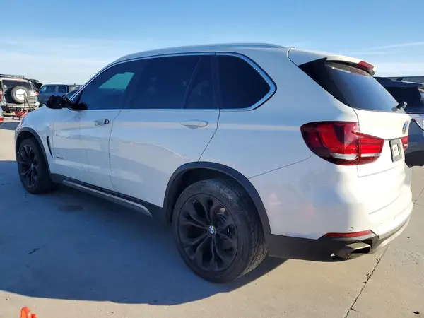 5UXKR2C59J0Z18184 2018 BMW X5 - Image 2