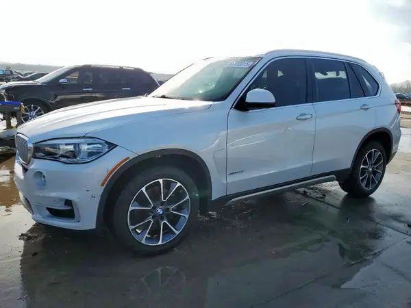 5UXKR2C59J0Z19237 2018 BMW X5 - Image 1