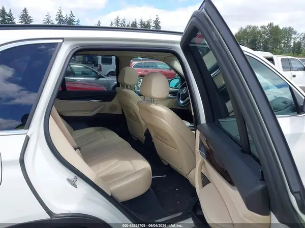 5UXKR2C5XG0H41723 2016 BMW X5 - Image 8