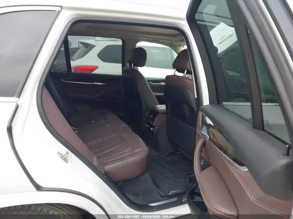 5UXKR2C5XG0H42399 2016 BMW X5 - Image 8