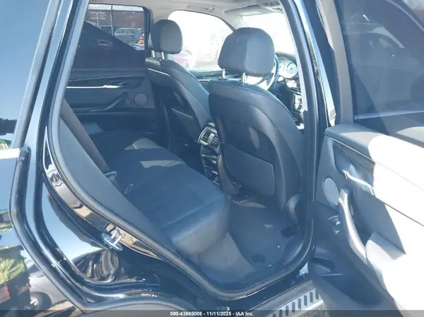 5UXKR2C5XG0R69525 2016 BMW X5 - Image 8