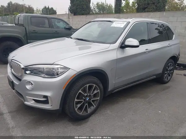 5UXKR2C5XH0U19856 2017 BMW X5 - Image 2