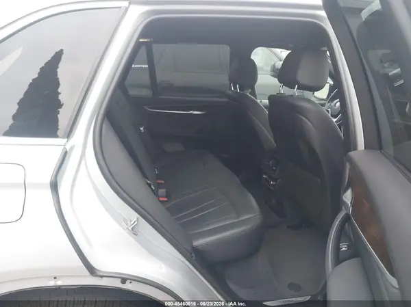 5UXKR2C5XH0U19856 2017 BMW X5 - Image 8