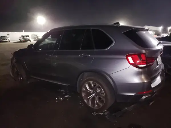 5UXKR2C5XJ0X07821 2018 BMW X5 - Image 2